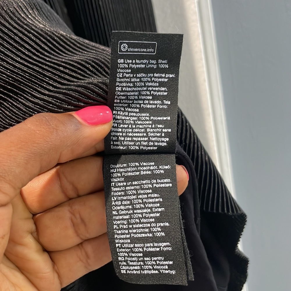 NWT & other stories pleated black dress - Picture 8 of 8